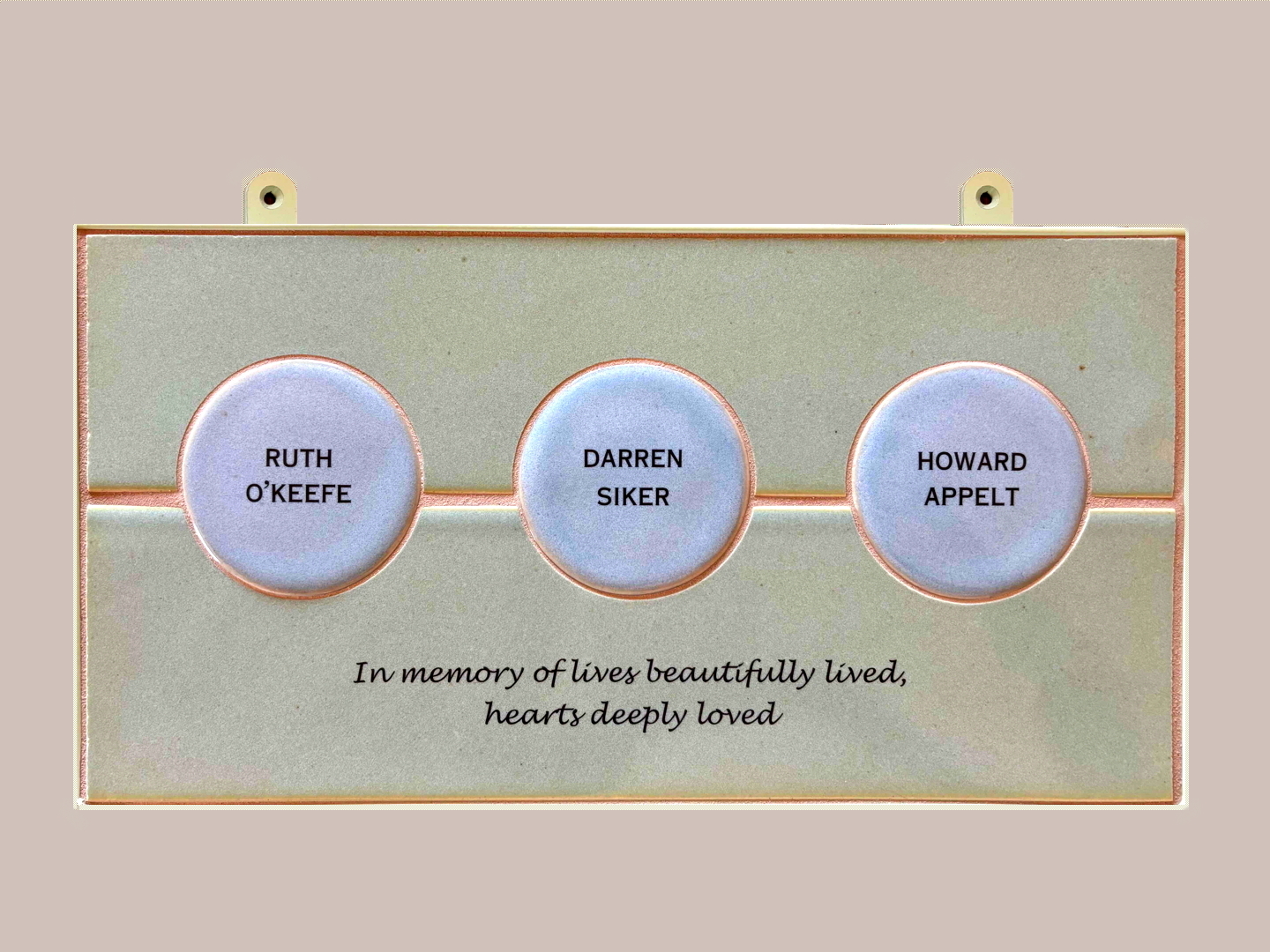 Gifting plaque